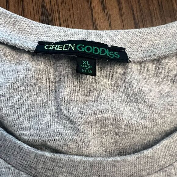 NWT Green Goddess embroidered St. Tropez women’s fit short sleeve top. XL. - Picture 7 of 7